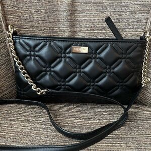♠️Like new Kate Spade crossbody bag black quilted leather♠️